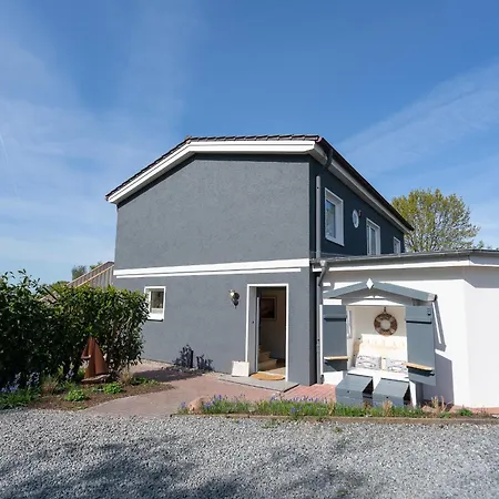 Holiday home Lotsenhaus *