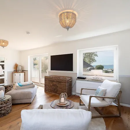 Lotsenhaus Дом отдыха Нойштадт (Гольштейн)