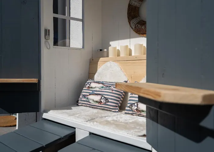 Semesterbostad Lotsenhaus *