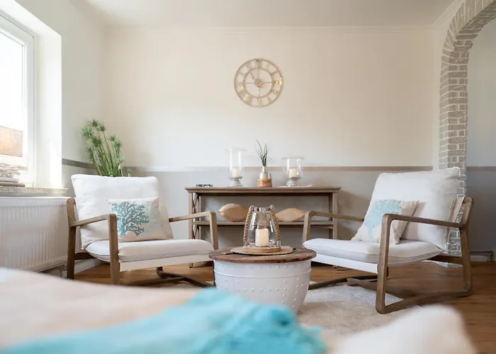 Semesterbostad Lotsenhaus