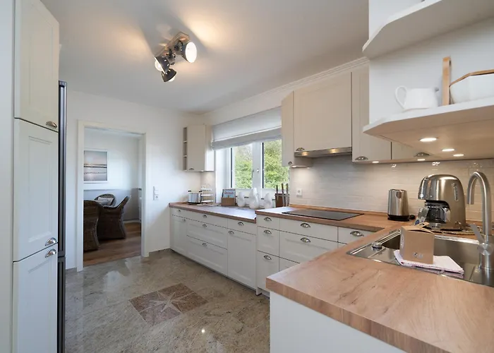 Semesterbostad Lotsenhaus